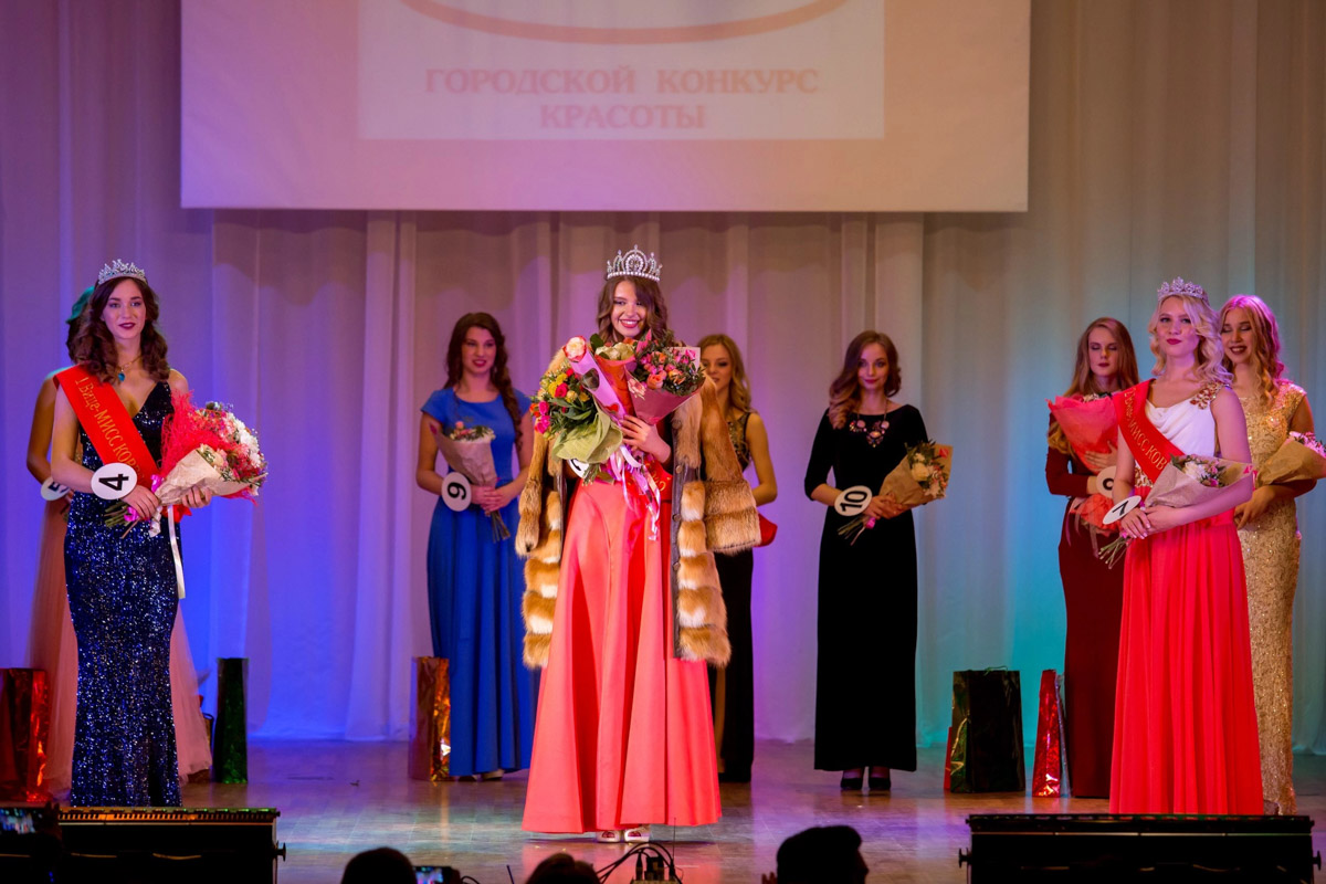 Модельное агентство и школа моделей Victory никогда не стоят на месте, постоянно находясь в развитии. Сейчас уже вовсю идет подготовка к официальному областному конкурсу красоты «Мисс и Миссис Владимирская земля — 2024». И в этот раз он будет еще масштабнее, чем обычно! Мы решили вспомнить историю развития конкурса и главные достижения его участниц.