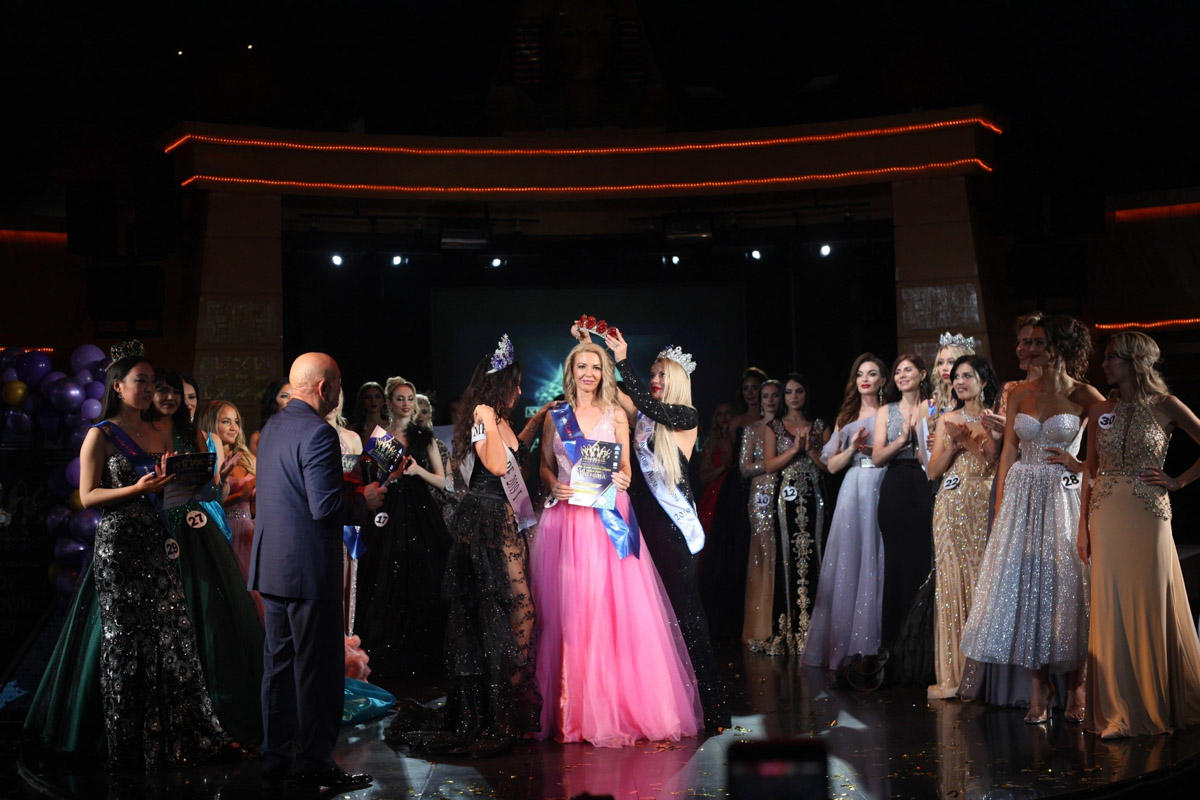 Модельное агентство и школа моделей Victory никогда не стоят на месте, постоянно находясь в развитии. Сейчас уже вовсю идет подготовка к официальному областному конкурсу красоты «Мисс и Миссис Владимирская земля — 2024». И в этот раз он будет еще масштабнее, чем обычно! Мы решили вспомнить историю развития конкурса и главные достижения его участниц.