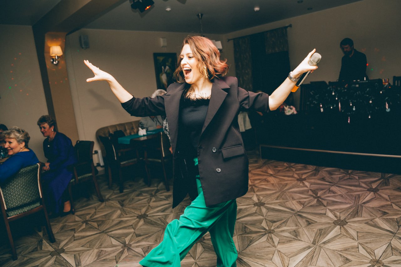 Спрос на новогодние корпоративы возвращается на допандемийный уровень. Отмечать праздник в кругу коллег планируют больше компаний, чем в прошлом году. Бронировать удобные даты во Владимире начали уже сейчас.