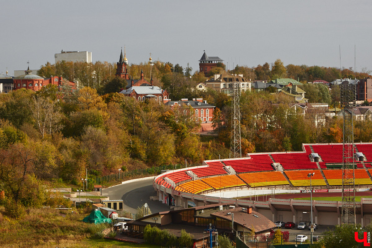 Спорт — это основа здорового образа жизни. И чем больше в нашем городе учреждений для занятий им, тем лучше. Так, например, во Владимире планируется строительство нового многофункционального комплекса. А как обстоят дела с другими спортивными объектами областного центра?