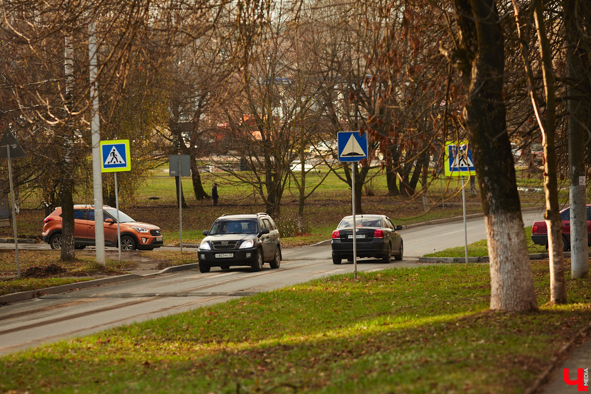 До прихода зимы осталось меньше месяца, а во Владимире все продолжается работа по благоустройству общественных пространств. Некоторые проекты находятся пока лишь на стадии планирования, а другие вот-вот завершат. Подробнее в нашем обзоре.