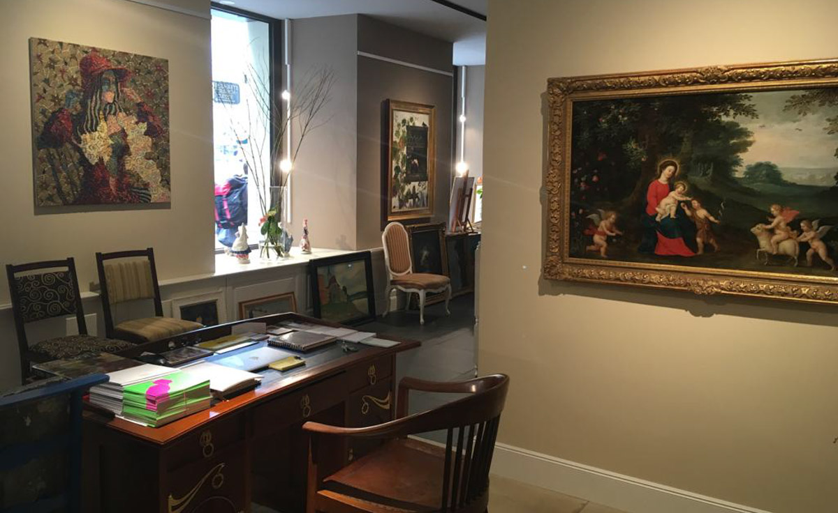 Знакомьтесь, импровизионизм. Нет-нет, мы не ошиблись и написали верно. Так называется стиль живописи, созданный владимирским художником. Работы Сергея Игнатова признаны во всем мире: выигрывают награды, выставляются за рубежом, продаются в частные коллекции за десятки тысяч евро. «Ключ-Медиа» заглянул в святая святых — мастерскую автора, чтобы приобщиться к прекрасному.