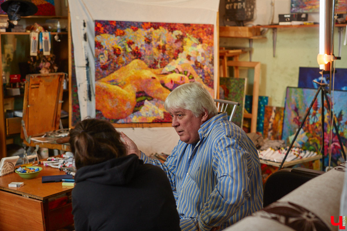 Знакомьтесь, импровизионизм. Нет-нет, мы не ошиблись и написали верно. Так называется стиль живописи, созданный владимирским художником. Работы Сергея Игнатова признаны во всем мире: выигрывают награды, выставляются за рубежом, продаются в частные коллекции за десятки тысяч евро. «Ключ-Медиа» заглянул в святая святых — мастерскую автора, чтобы приобщиться к прекрасному.