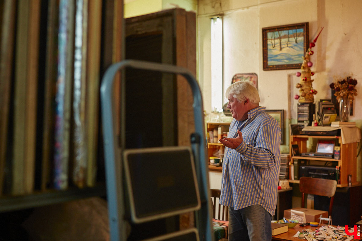 Знакомьтесь, импровизионизм. Нет-нет, мы не ошиблись и написали верно. Так называется стиль живописи, созданный владимирским художником. Работы Сергея Игнатова признаны во всем мире: выигрывают награды, выставляются за рубежом, продаются в частные коллекции за десятки тысяч евро. «Ключ-Медиа» заглянул в святая святых — мастерскую автора, чтобы приобщиться к прекрасному.