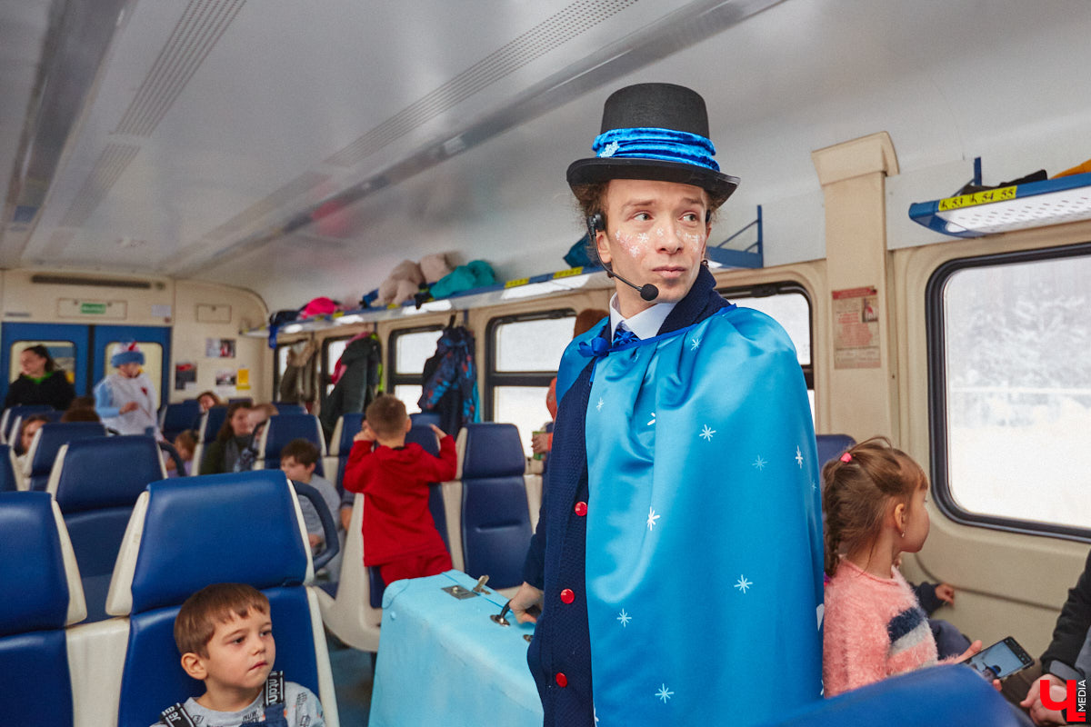 Праздник к нам приходит! А точнее, мчится на всех парах, как скоростной экспресс, везущий сказочную атмосферу новогоднего волшебства и белой магии. И порой вовсе не в переносном, а самом прямом смысле этого слова. Ловите нашу подборку необычных поездов, которые должны прибыть на вокзалы 33-го региона, чтобы подарить нам массу приятных впечатлений.