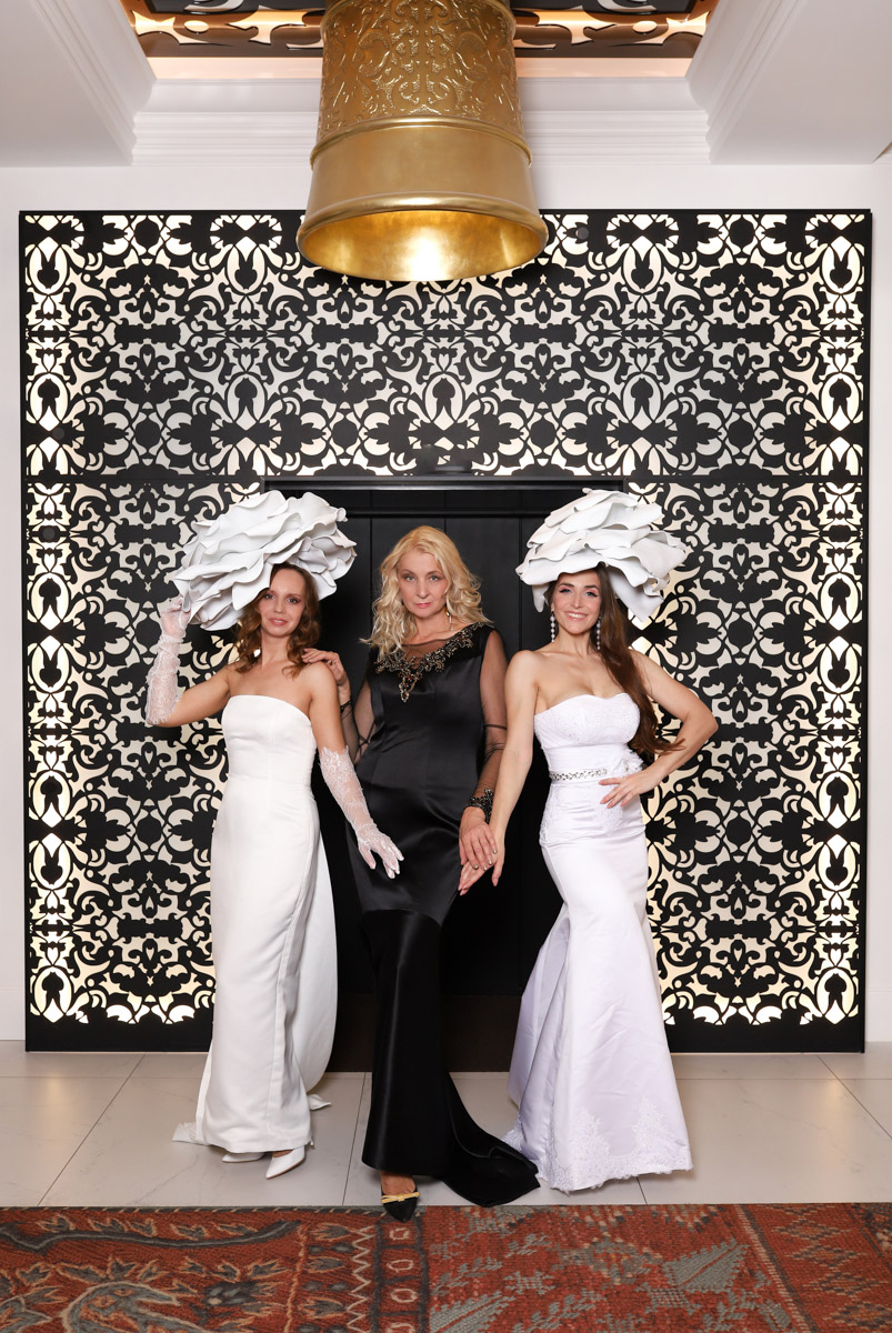 В региональной столице 1 октября стартовал официальный областной конкурс «Миссис Владимирская Красавица — 2023». О том, что интересного произошло за эти полтора месяца, сколько участниц претендует на главную корону и какие темы выбраны для фотосессий, читайте на сайте «Ключ-Медиа».