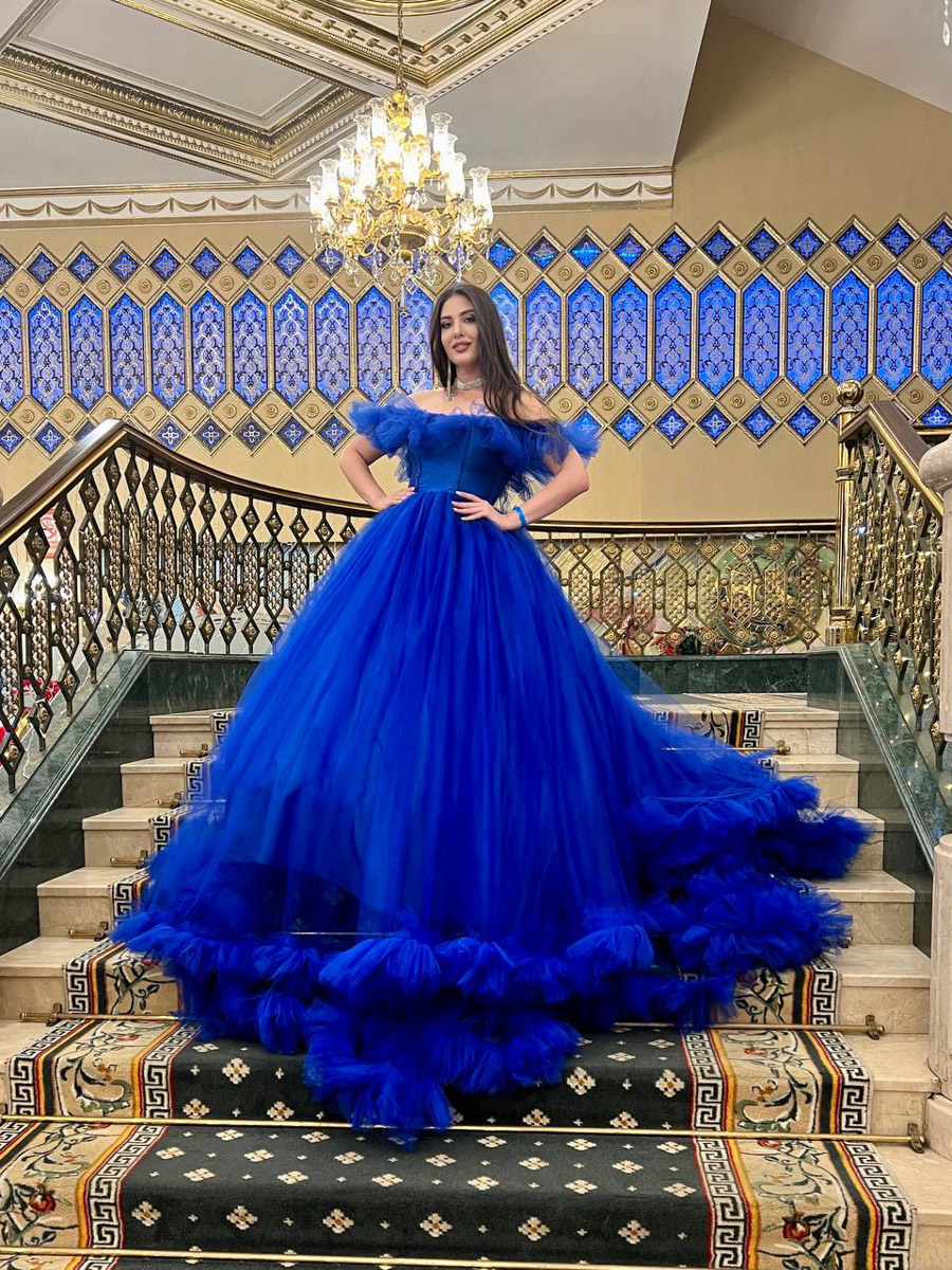 Владимирские девушки завоевали сразу три титула на международном конкурсе красоты «Fashion crown of the world» в Турции. Нашу страну и, конечно, 33-й регион представляли три участницы, которые получили короны в категориях «Мисс», «Миссис» и «Size+».