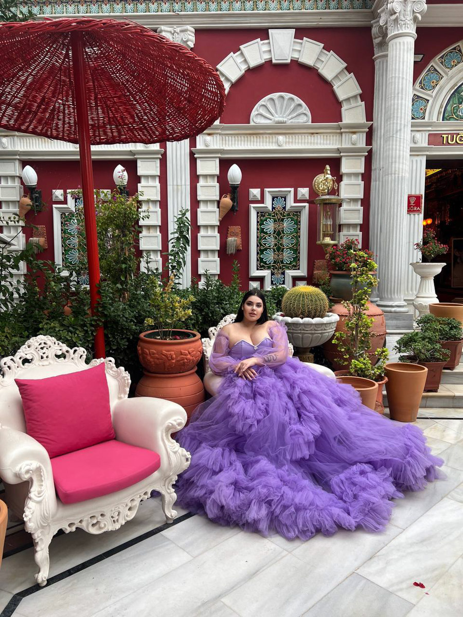 Владимирские девушки завоевали сразу три титула на международном конкурсе красоты «Fashion crown of the world» в Турции. Нашу страну и, конечно, 33-й регион представляли три участницы, которые получили короны в категориях «Мисс», «Миссис» и «Size+».