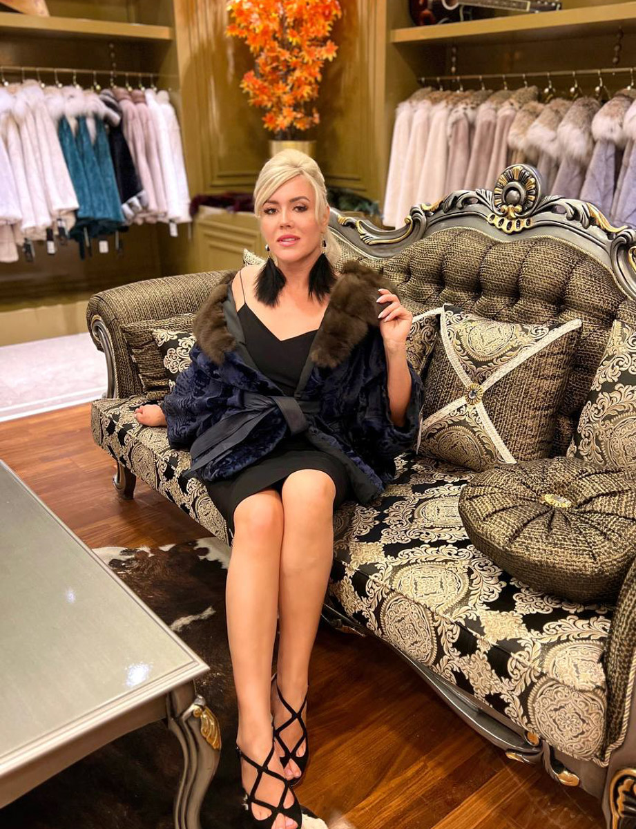 Владимирские девушки завоевали сразу три титула на международном конкурсе красоты «Fashion crown of the world» в Турции. Нашу страну и, конечно, 33-й регион представляли три участницы, которые получили короны в категориях «Мисс», «Миссис» и «Size+».