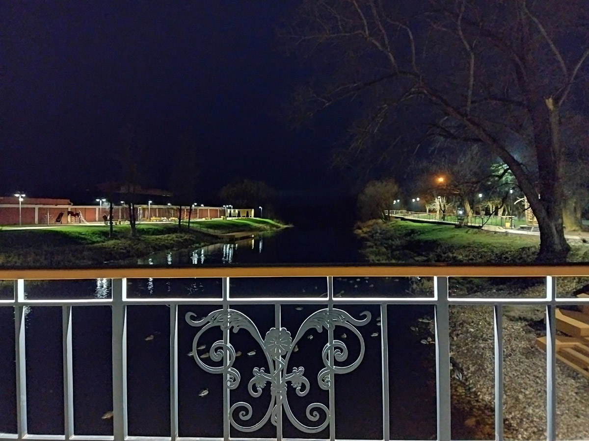 Обновление еще одного общественного пространства во Владимирской области подошло к концу. Показываем, какую набережную в Судогде успели сделать за полгода и 70 миллионов рублей.