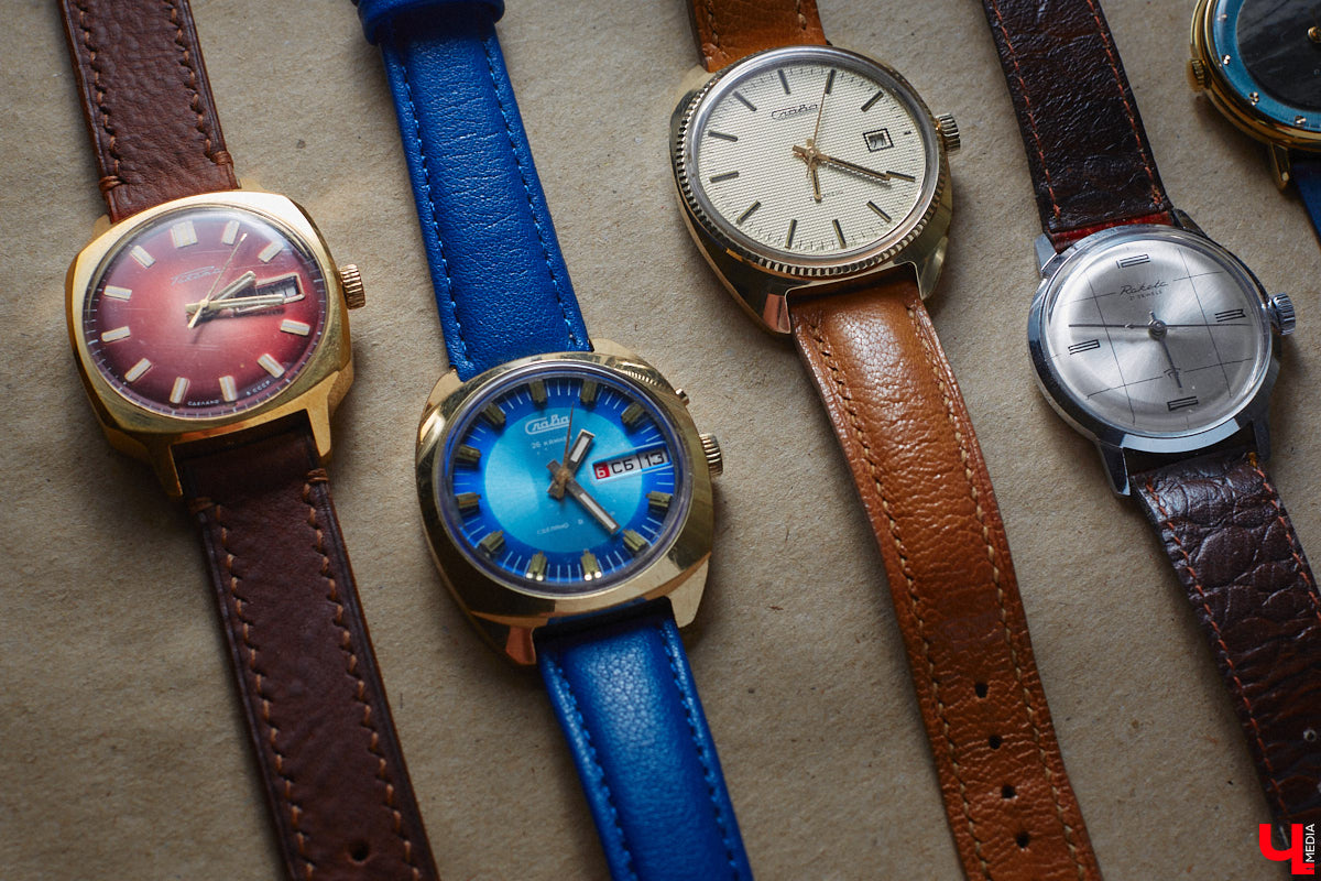 Вы наверняка помните часы советских времен: массивный браслет на стене или тонкий ремешок с циферблатом на запястье мамы. У некоторых они хранятся до сих пор, а кто-то даже собрал внушительную коллекцию. У Дмитрия Фиалковского из Владимира около 300 механизмов, и самые интересные из них воочию оценил «Ключ-Медиа».