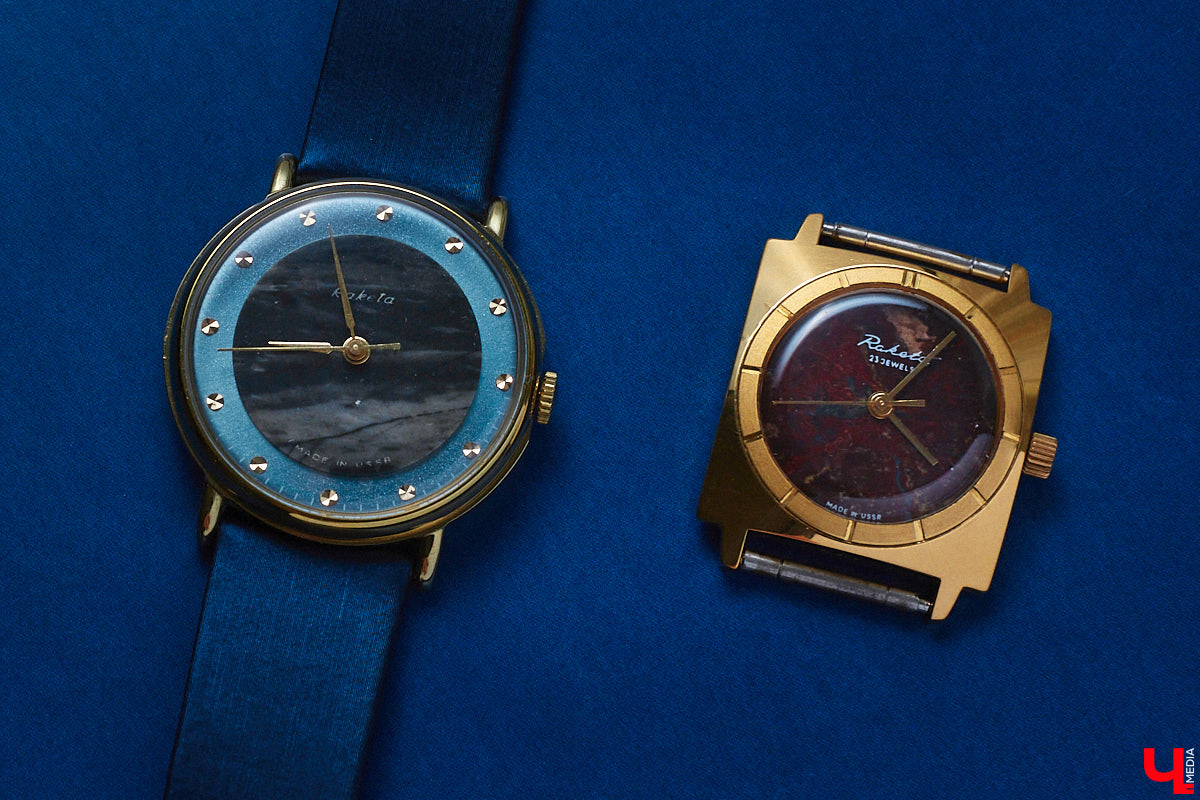 Вы наверняка помните часы советских времен: массивный браслет на стене или тонкий ремешок с циферблатом на запястье мамы. У некоторых они хранятся до сих пор, а кто-то даже собрал внушительную коллекцию. У Дмитрия Фиалковского из Владимира около 300 механизмов, и самые интересные из них воочию оценил «Ключ-Медиа».