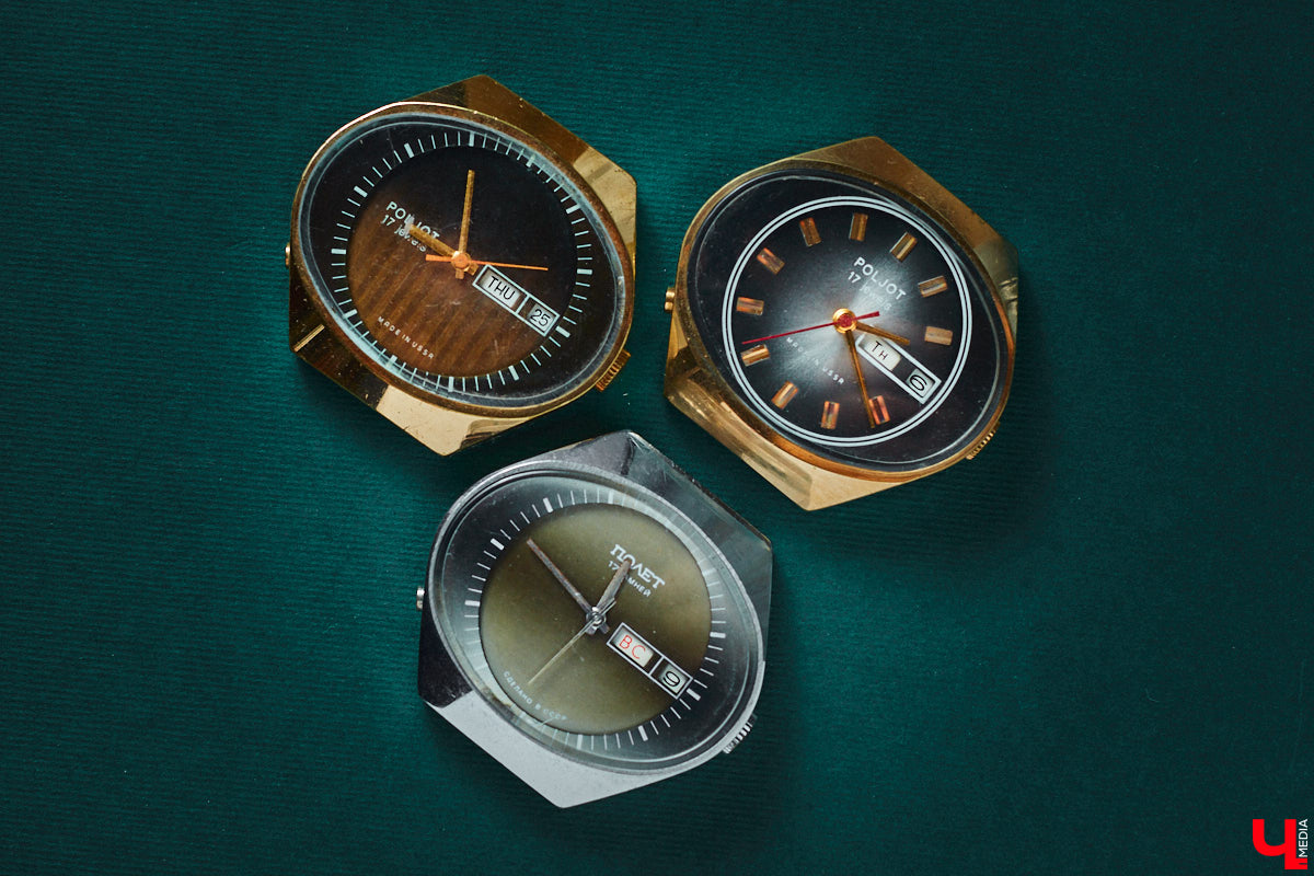 Вы наверняка помните часы советских времен: массивный браслет на стене или тонкий ремешок с циферблатом на запястье мамы. У некоторых они хранятся до сих пор, а кто-то даже собрал внушительную коллекцию. У Дмитрия Фиалковского из Владимира около 300 механизмов, и самые интересные из них воочию оценил «Ключ-Медиа».