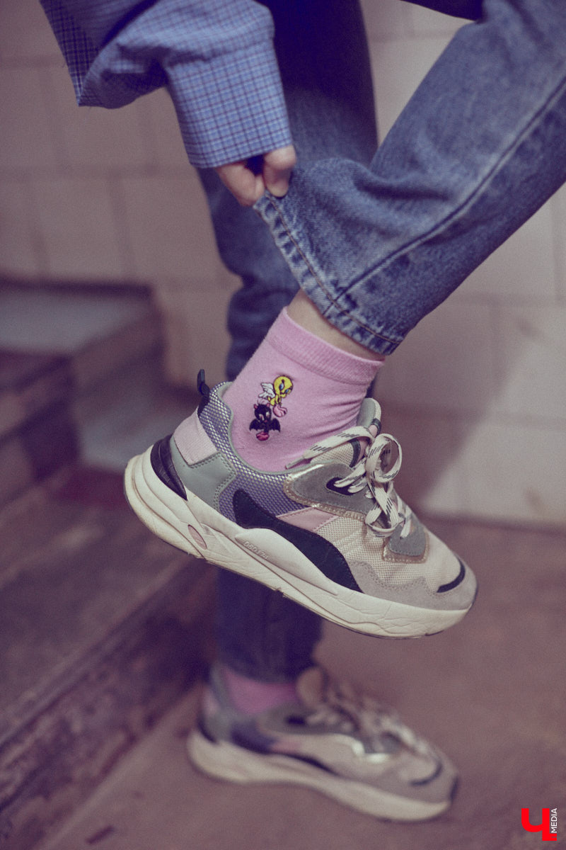 Одна из сторон жизни актера — перевоплощение. Ему удается примерить на себя не один десяток образов и костюмов. Впрочем, это не отменяет того факта, что у исполнителя ролей есть свои вкус, стиль и предпочтения в одежде. Какие они у звезды владимирской сцены Ариадны Брунер, узнал «Ключ-Медиа».