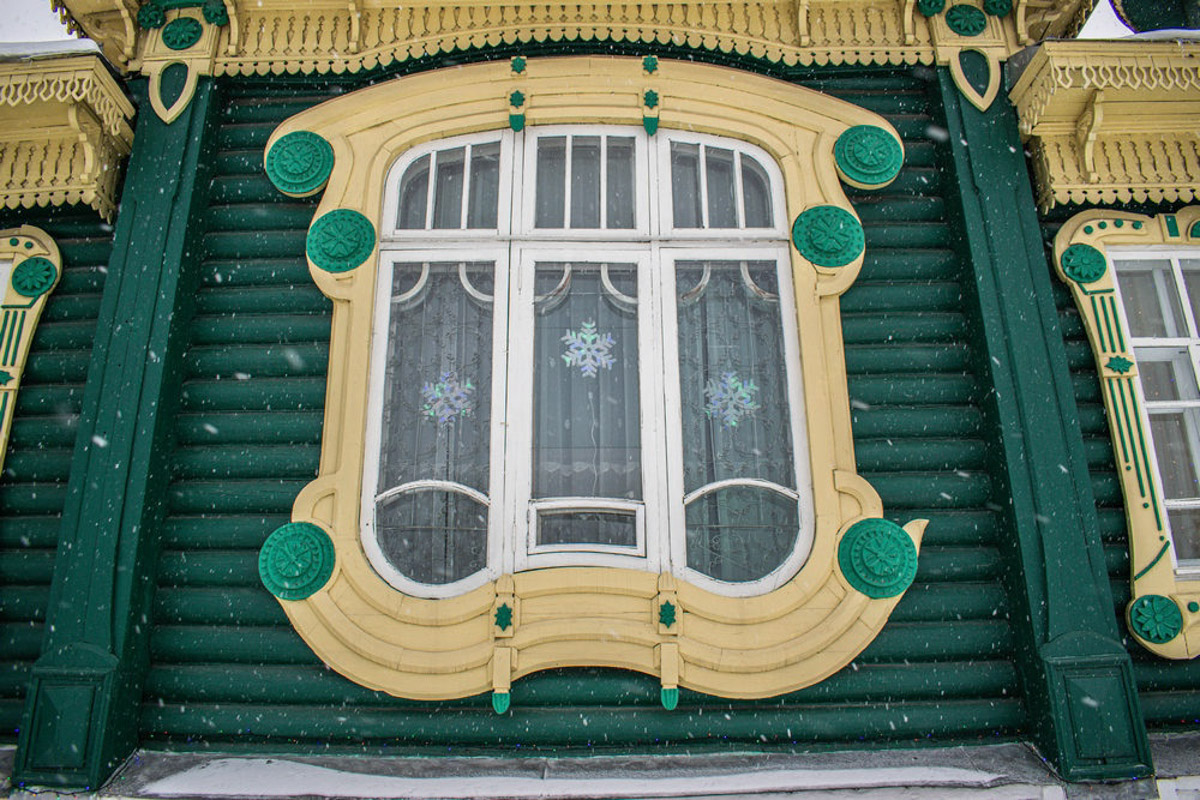 У фотографа из Владимира Кирилла Жукова собрана целая копилка ценных архитектурных находок со всей России. Резные терема, шикарные усадьбы известных людей, легендарные дома. О самых значимых объектах в коллекции путешественник поведал и нам.