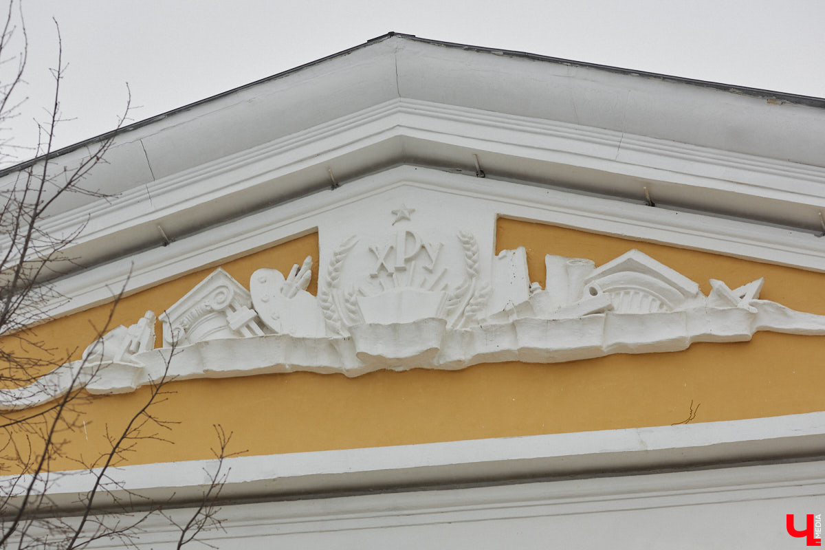 2-я Никольская располагается в одной из старейших частей областного центра, появившейся во времена правления Андрея Боголюбского. Тогда ее называли Новым городом. Несмотря на это, сама улица имеет не столь длинную историю. Зато невероятно интересную!