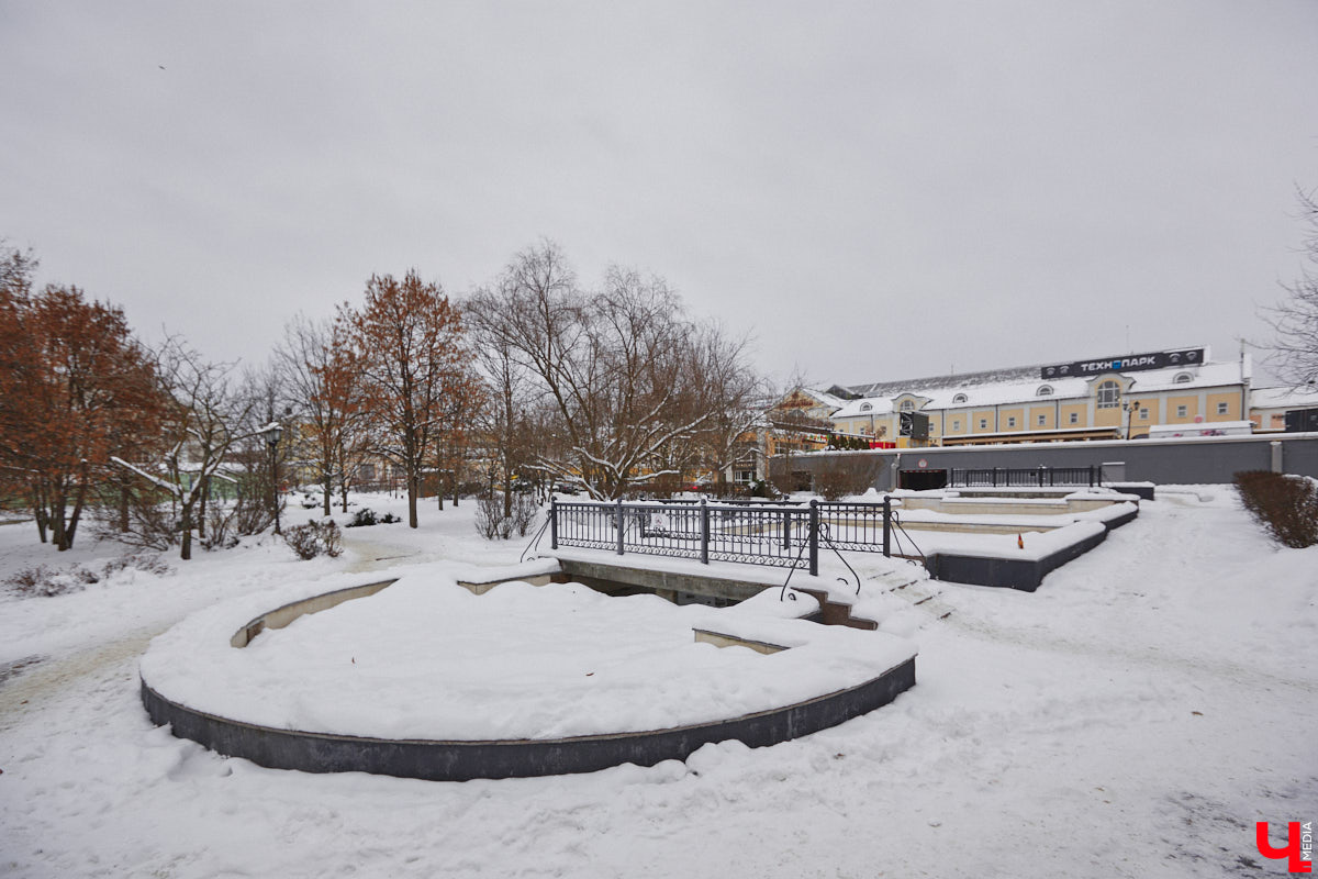 2-я Никольская располагается в одной из старейших частей областного центра, появившейся во времена правления Андрея Боголюбского. Тогда ее называли Новым городом. Несмотря на это, сама улица имеет не столь длинную историю. Зато невероятно интересную!