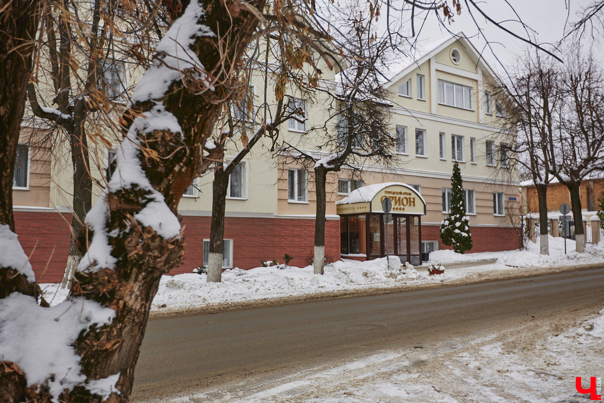 2-я Никольская располагается в одной из старейших частей областного центра, появившейся во времена правления Андрея Боголюбского. Тогда ее называли Новым городом. Несмотря на это, сама улица имеет не столь длинную историю. Зато невероятно интересную!