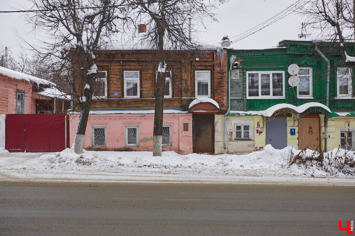 2-я Никольская располагается в одной из старейших частей областного центра, появившейся во времена правления Андрея Боголюбского. Тогда ее называли Новым городом. Несмотря на это, сама улица имеет не столь длинную историю. Зато невероятно интересную!