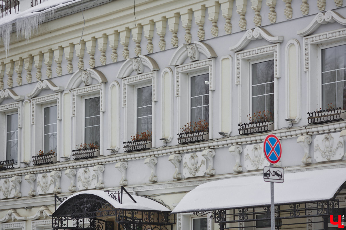2-я Никольская располагается в одной из старейших частей областного центра, появившейся во времена правления Андрея Боголюбского. Тогда ее называли Новым городом. Несмотря на это, сама улица имеет не столь длинную историю. Зато невероятно интересную!