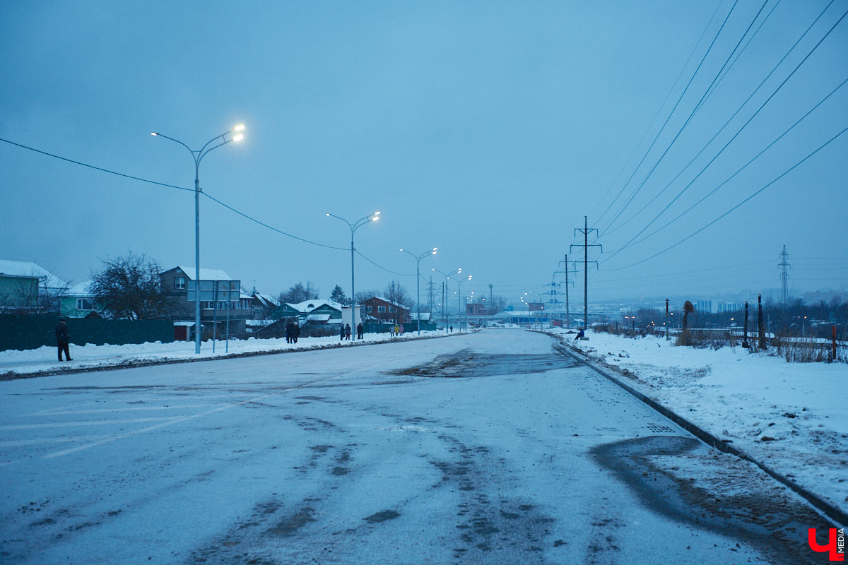 С 15 декабря оставить автомобиль в центре Суздаля можно будет только за деньги. В городе запускают систему платных парковок. И это не самая приятная новость для тех, кто приедет в город на Новый год. Подробнее об этом и других событиях рассказываем в дорожном обзоре.