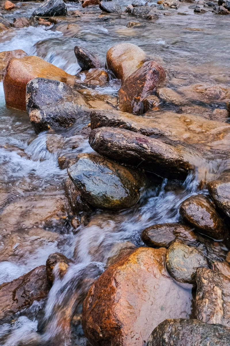 Владимирский фотограф Василий Никитинский провел отпуск в Кабардино-Балкарии. Приэльбрусье его покорило, а потому он всем рекомендует хоть раз в жизни посетить этот край. Своими впечатлениями мужчина поделился и с нашим изданием.