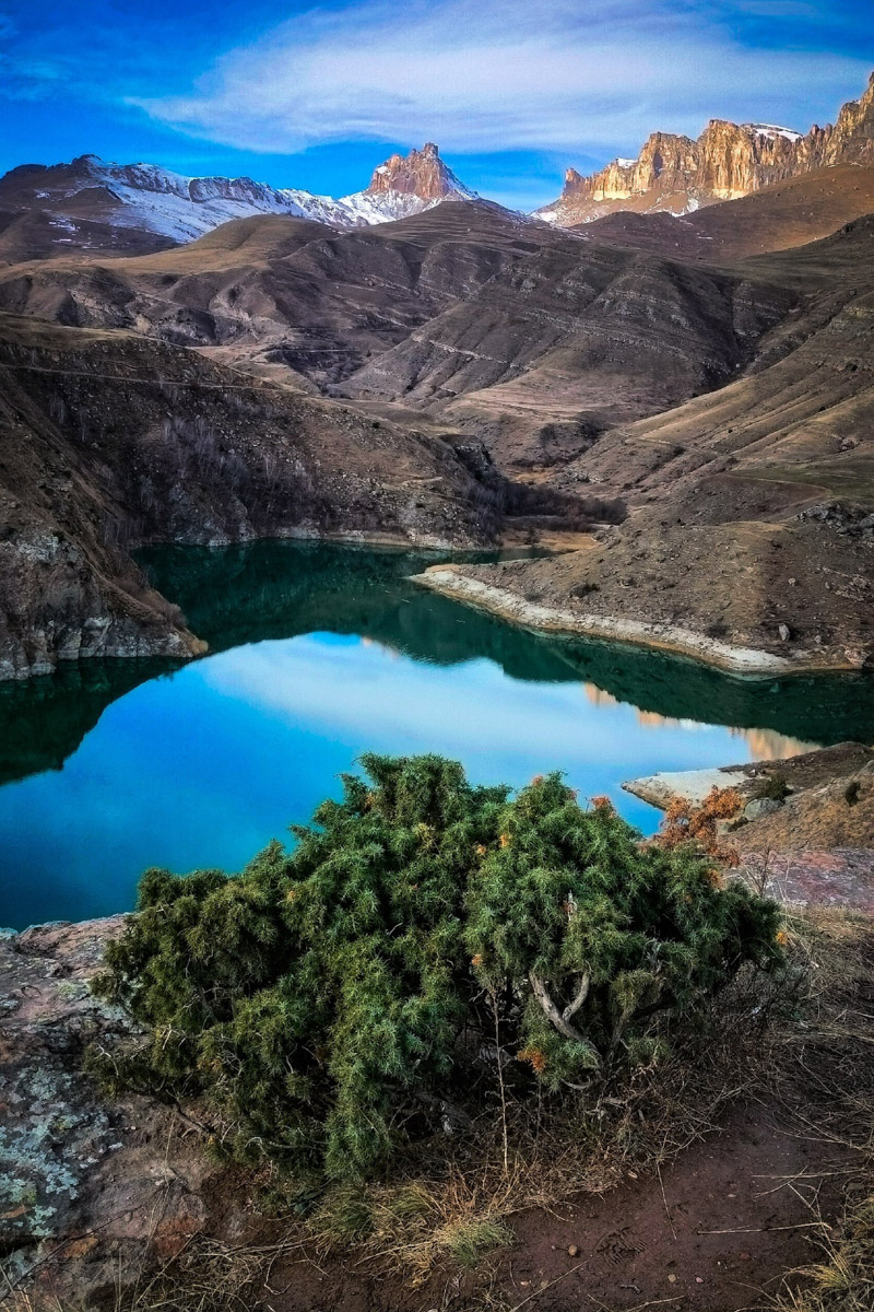 Владимирский фотограф Василий Никитинский провел отпуск в Кабардино-Балкарии. Приэльбрусье его покорило, а потому он всем рекомендует хоть раз в жизни посетить этот край. Своими впечатлениями мужчина поделился и с нашим изданием.