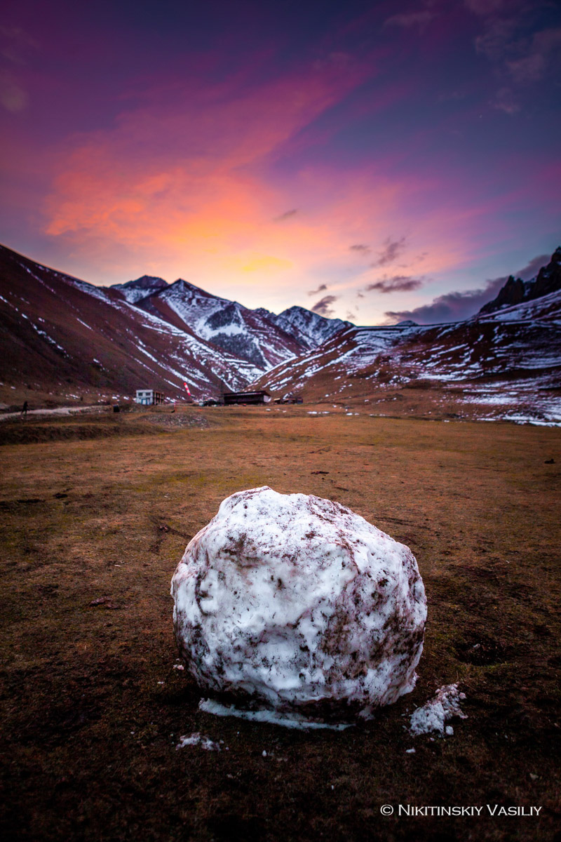 Владимирский фотограф Василий Никитинский провел отпуск в Кабардино-Балкарии. Приэльбрусье его покорило, а потому он всем рекомендует хоть раз в жизни посетить этот край. Своими впечатлениями мужчина поделился и с нашим изданием.