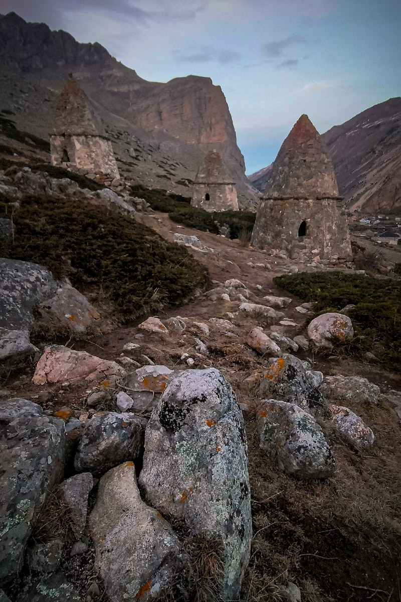 Владимирский фотограф Василий Никитинский провел отпуск в Кабардино-Балкарии. Приэльбрусье его покорило, а потому он всем рекомендует хоть раз в жизни посетить этот край. Своими впечатлениями мужчина поделился и с нашим изданием.