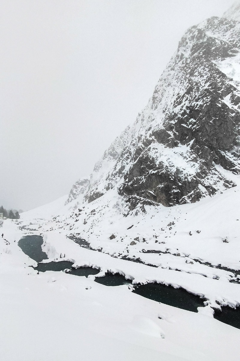 Владимирский фотограф Василий Никитинский провел отпуск в Кабардино-Балкарии. Приэльбрусье его покорило, а потому он всем рекомендует хоть раз в жизни посетить этот край. Своими впечатлениями мужчина поделился и с нашим изданием.