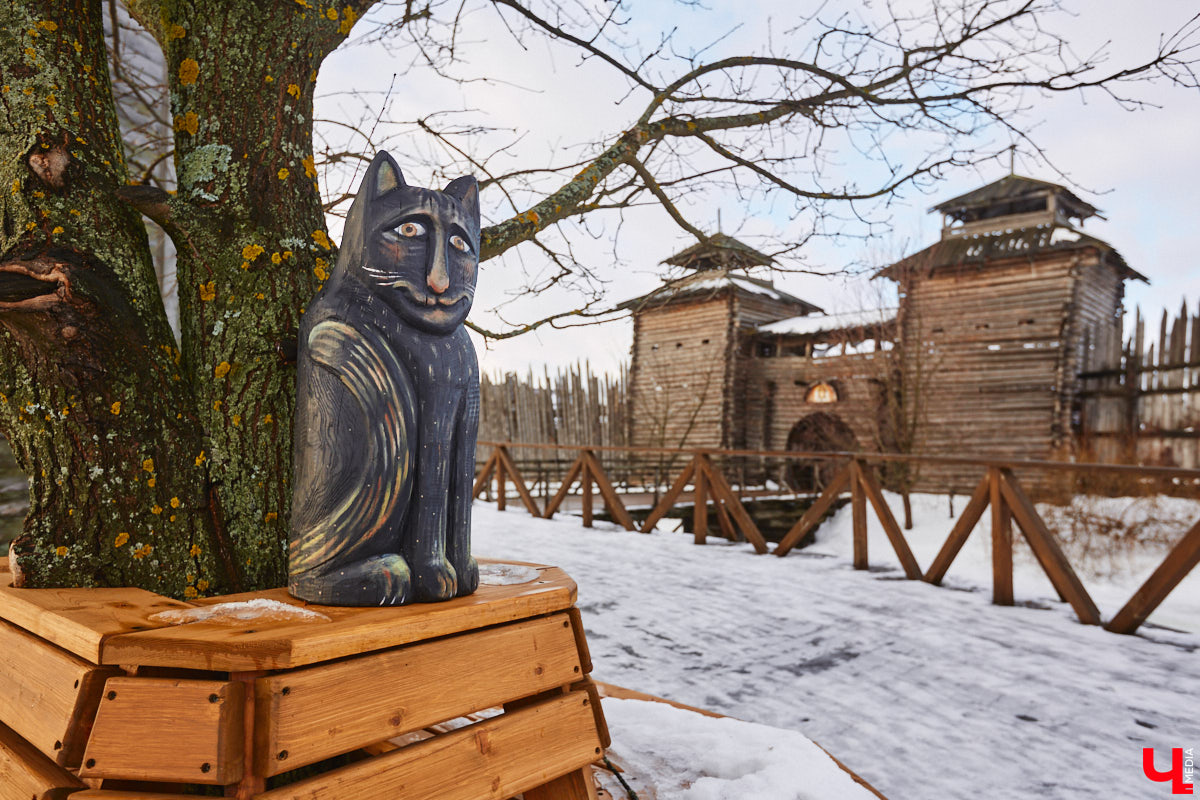 В Суздале масса интересных объектов, и в 2023 году их стало еще больше. Например, недалеко от центра построили новый спа-центр, где есть бассейн с подогревом, а также целый комплекс креативных зданий, стилизованных под времена года. «Ключ-Медиа» побывал в этом удивительном месте и узнал все подробности.