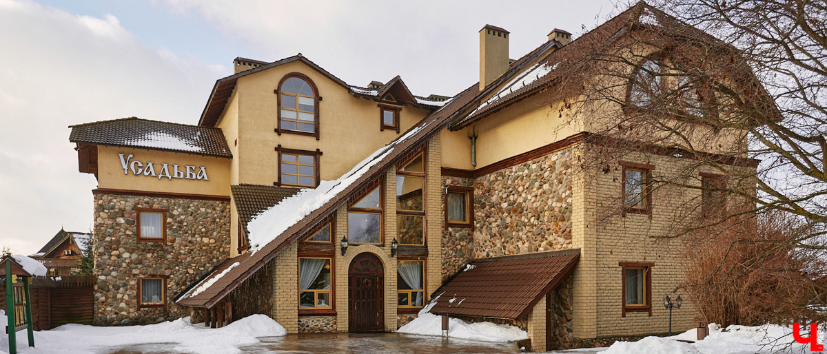 В Суздале масса интересных объектов, и в 2023 году их стало еще больше. Например, недалеко от центра построили новый спа-центр, где есть бассейн с подогревом, а также целый комплекс креативных зданий, стилизованных под времена года. «Ключ-Медиа» побывал в этом удивительном месте и узнал все подробности.