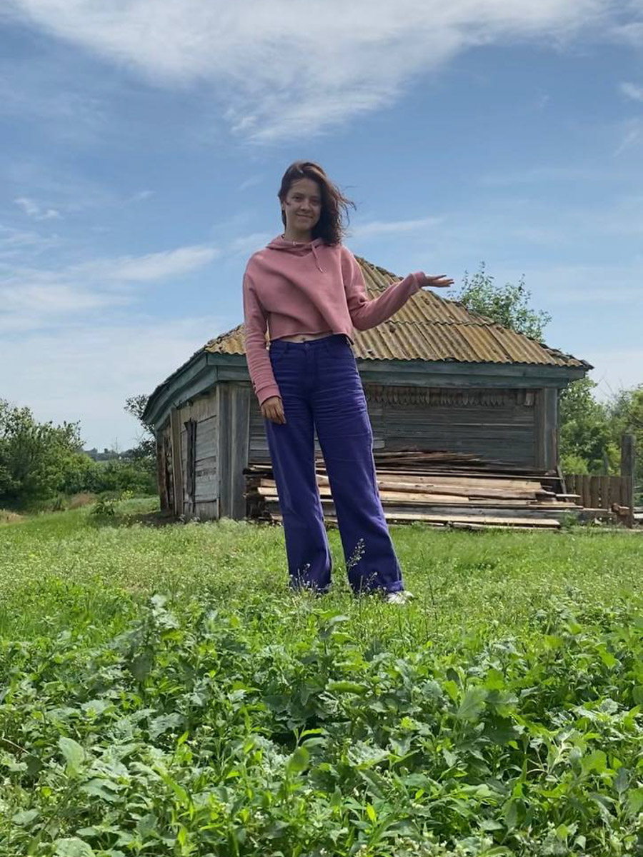 YouTube стал чуть ли не главной образовательной средой современного мира. По видео осваивают кулинарию, оттачивают дикцию, постигают науки. Полезным контентом делятся и блогеры, связанные с 33-м регионом. Сегодня мы расскажем вам про их деятельность на одном из самых популярных ресурсов в интернете.