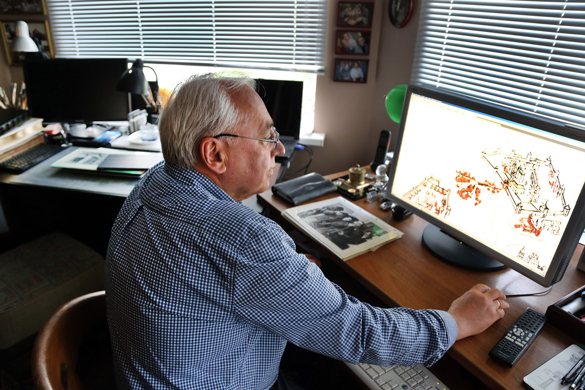 На носу у Суздаля еще одна весомая дата — 60 лет работы в кино. Дебютировал он в 1964 году сразу с тремя шедеврами. О том, как провинциальный город стал одной из крупнейших съемочных площадок, решила рассказать команда из Москвы. Ребята создали документальный фильм и поделились подробностями о нем с нашим изданием.