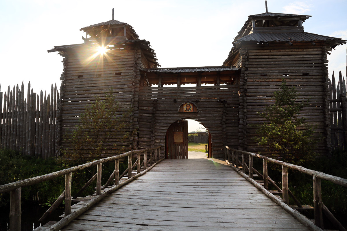 На носу у Суздаля еще одна весомая дата — 60 лет работы в кино. Дебютировал он в 1964 году сразу с тремя шедеврами. О том, как провинциальный город стал одной из крупнейших съемочных площадок, решила рассказать команда из Москвы. Ребята создали документальный фильм и поделились подробностями о нем с нашим изданием.