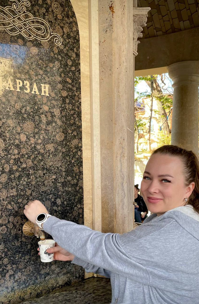 Не так давно Мария Любомирова побывала на курорте в Ставропольском крае и, кажется, разгадала секрет знаменитого кавказского долголетия. Чем особенно зацепил ее регион, что обязательно надо увидеть и точно стоит попробовать, она рассказала «Ключ-Медиа».
