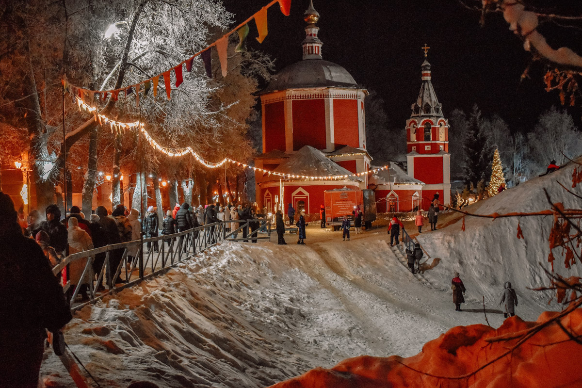 Первые дни января, безусловно, запомнятся жителям 33-го региона аномальными температурами. Морозы ворвались без особого приглашения прямо за праздничный стол, и выпроводить их удалось только с началом рабочей недели. В Гидрометцентре сообщили, что это были самые холодные зимние каникулы за последние 36 лет. Но на них рекорды наступившего года не заканчиваются.