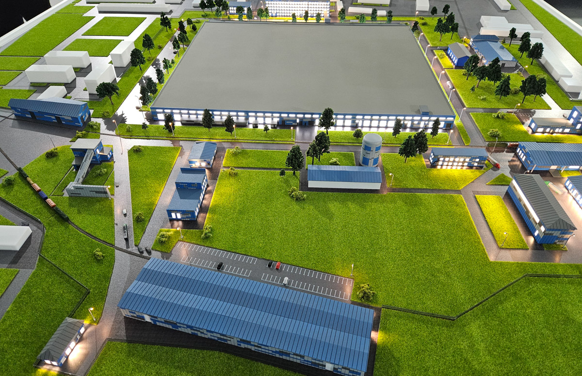 Много лет киржачский шелковый комбинат находился в забвении и превратился в очередную заброшку. Но в отличие от других опустевших предприятий региона ему выпал счастливый билет. Меценат Евгений Федоров задумал превратить комплекс в индустриальный парк. Деталями проекта он поделился с «Ключ-Медиа».