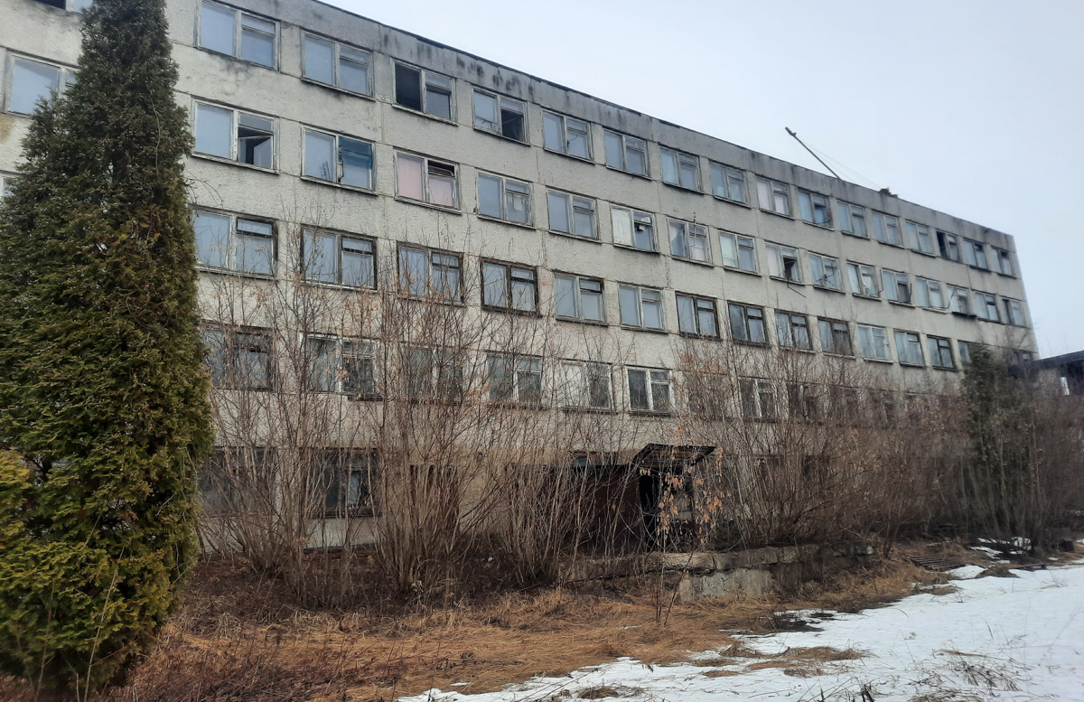 Много лет киржачский шелковый комбинат находился в забвении и превратился в очередную заброшку. Но в отличие от других опустевших предприятий региона ему выпал счастливый билет. Меценат Евгений Федоров задумал превратить комплекс в индустриальный парк. Деталями проекта он поделился с «Ключ-Медиа».