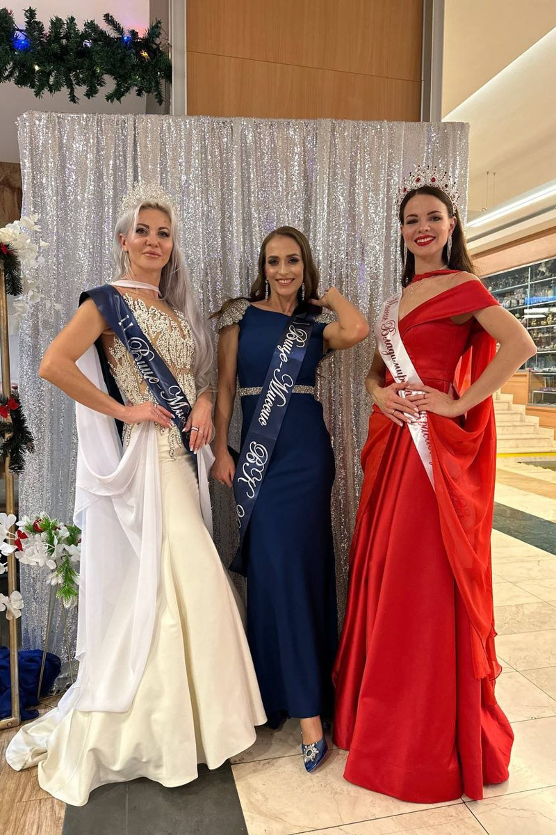 Анна Виноградова взяла Гран-при и главную корону всероссийского конкурса Grand Fashion Queen Russia. Также наш регион на нем представляли Ольга Гончарова и Полина Тихомирова, и они тоже не вернулись домой без трофеев.