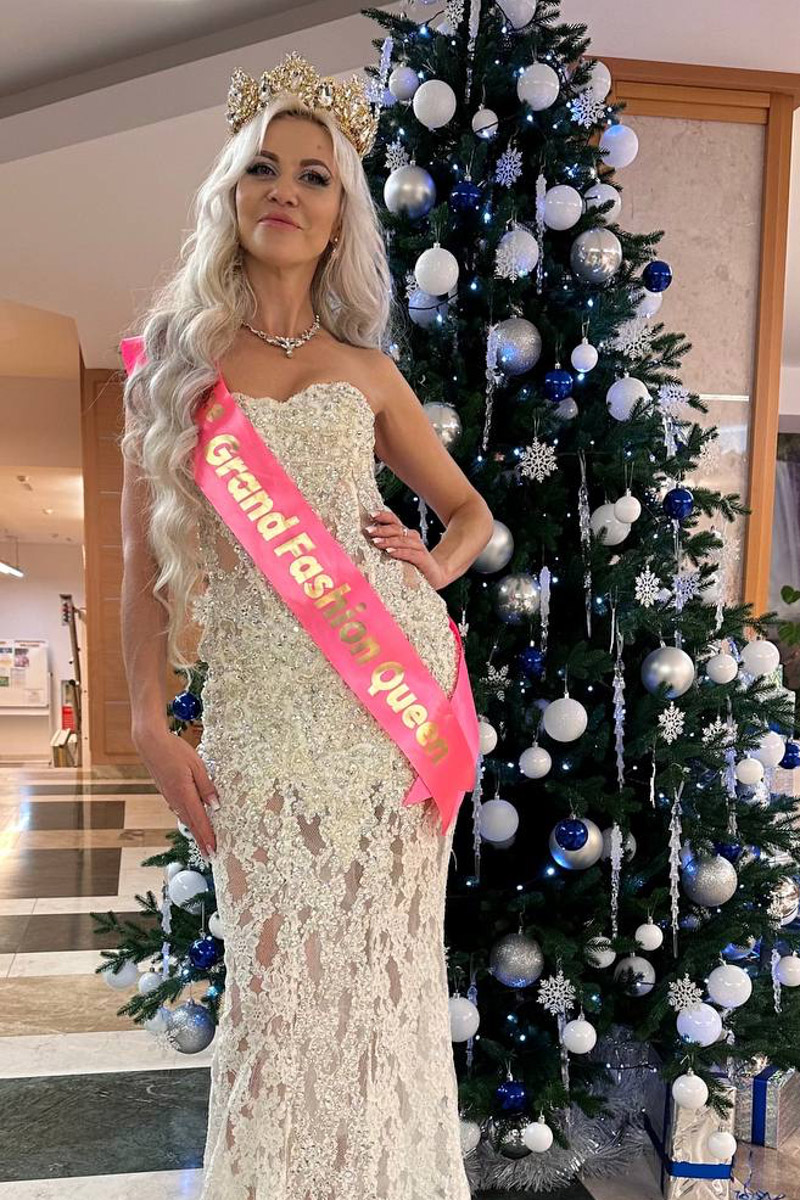 Анна Виноградова взяла Гран-при и главную корону всероссийского конкурса Grand Fashion Queen Russia. Также наш регион на нем представляли Ольга Гончарова и Полина Тихомирова, и они тоже не вернулись домой без трофеев.