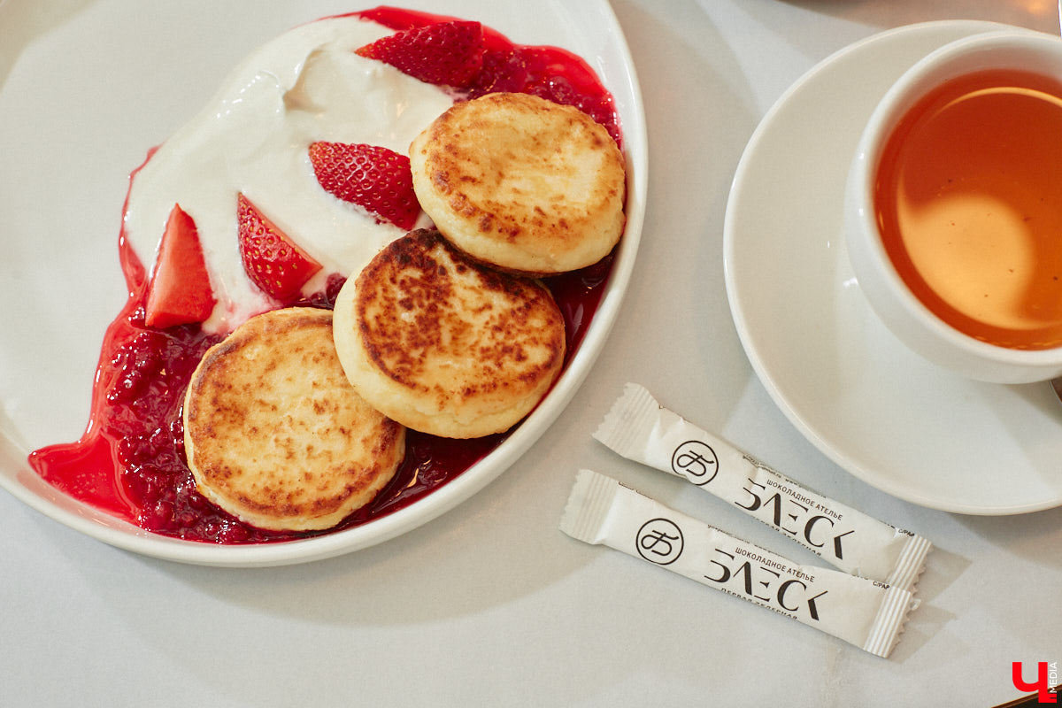 Заглядывая в кондитерскую за изысканным десертом, не ожидаешь увидеть в заведении полноценную кухню и много посадочных мест. Такие решения — разрыв шаблона. И самые амбициозные проекты не боятся удивлять. «Ключ-Медиа» узнал, где во Владимире совместили сладкое с соленым, и сделали это очень качественно.