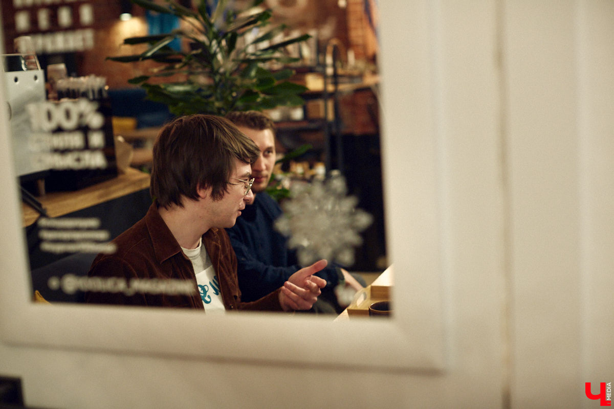 Владимирский тракторный завод знали во всем мире, а страны, где покупали нашу технику, исчислялись десятками. В 90-х у ВТЗ появились первые симптомы болезни, и довольно скоро гигант зачах. Что к этому привело, попытались разобраться местные журналисты. О продолжении своего документального проекта они рассказали «Ключ-Медиа».