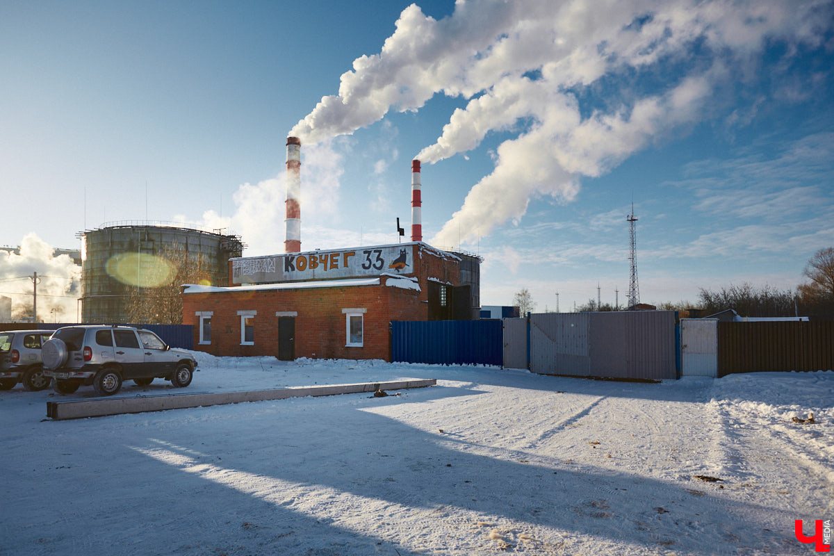 «Валента» сменила имя, локацию и уже начала осваиваться на новом участке. Поздравить с успешным переездом сотрудников и пушистых постояльцев новоиспеченного приюта «Ковчег33» мы решили лично, и привезли оттуда не только лучики добра, но и очень искренний фоторепортаж.