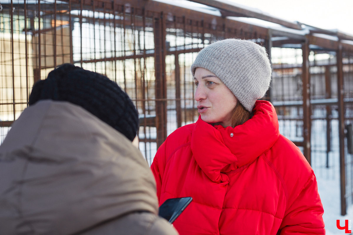 «Валента» сменила имя, локацию и уже начала осваиваться на новом участке. Поздравить с успешным переездом сотрудников и пушистых постояльцев новоиспеченного приюта «Ковчег33» мы решили лично, и привезли оттуда не только лучики добра, но и очень искренний фоторепортаж.