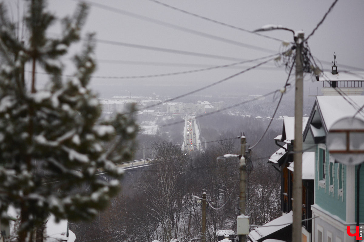 Пока многие ждут весну, лыжники пользуются моментом, чтобы вдоволь накататься до следующей зимы. Впрочем, во Владимире и области мест для этого немного. Куда податься любителям и спортсменам, желающим отполировать снег, «Ключ-Медиа» разбирался с тренером Олегом Канточкиным.