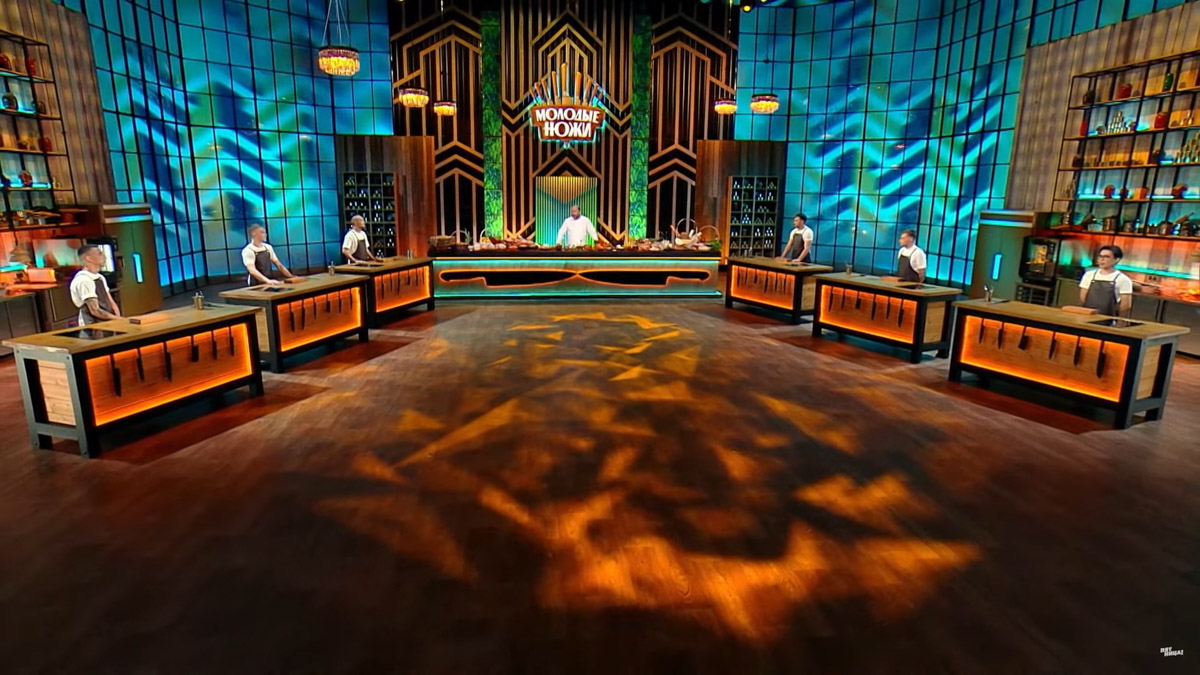 Сколько все-таки у нас смелых кулинарных талантов. Еще один владимирский повар принял участие в популярном проекте телеканала «Пятница». На этот раз в реалити-шоу Константина Ивлева «Молодые ножи» засветился 23-летний Владислав Буянкин.