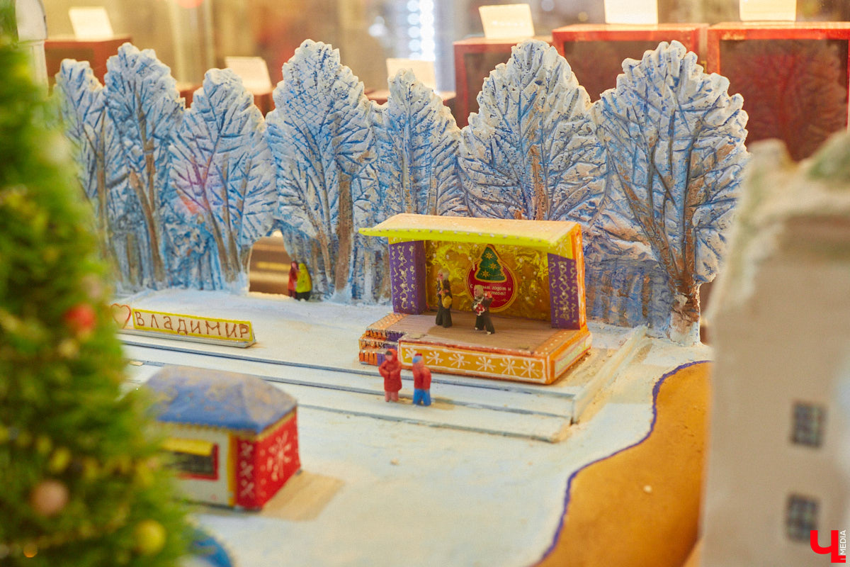 Список авторских арт-объектов Владимира регулярно пополняет скульптор Александр Калустов. Его работы хорошо нам знакомы: несколько стали неотъемлемой частью центра города. Мимо льва, пчелы, мухи и других имиджевых героев «Ключ-Медиа» прогулялся вместе с их создателем.