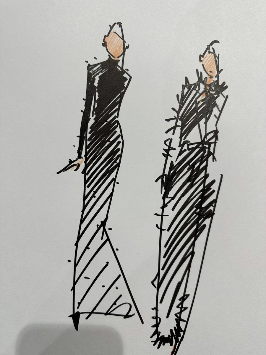 Актриса Юлия Снигирь блистала на премьере фильма «Мастер и Маргарита» в образе от дизайнера из Владимирской области. Лаконичное угольно-черное платье с небольшим шлейфом создал любимчик звезд Александр Терехов. В усыпанном стразами наряде исполнительница роли ведьмы заметно выделялась на фоне всей съемочной группы. О том, как нашему земляку удалось добиться этой магии, а также как Булгаков повлиял на его творчество, читайте на «Ключ-Медиа».