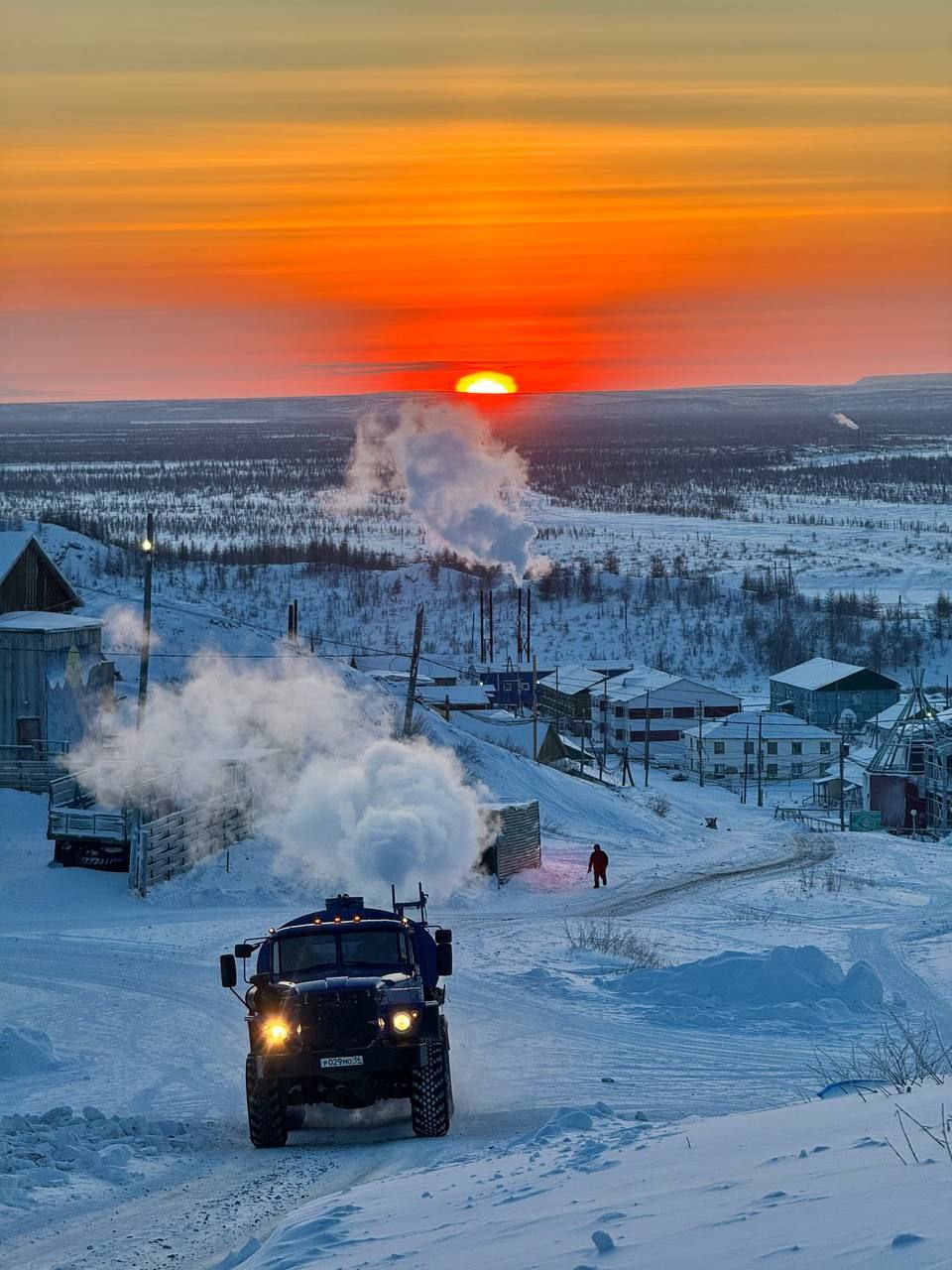 Все еще смотрите на советские авто со снисхождением? А команда из четырех человек доехала на «москвиче» 1981 года до севера Якутии! Наталья Шиповская из Александрова приняла участие в экстрим-вояже. О поломках на диком морозе и впечатляющих местах она рассказала нашему изданию.